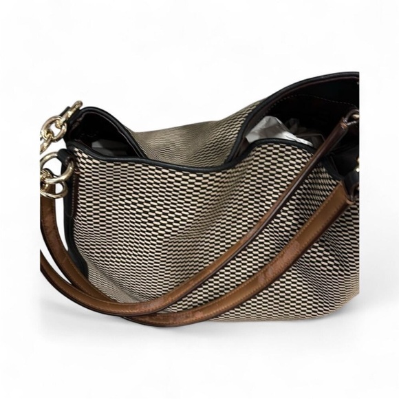 Coach Phoebe Black and Cream Shoulder Bag - Picture 13 of 13